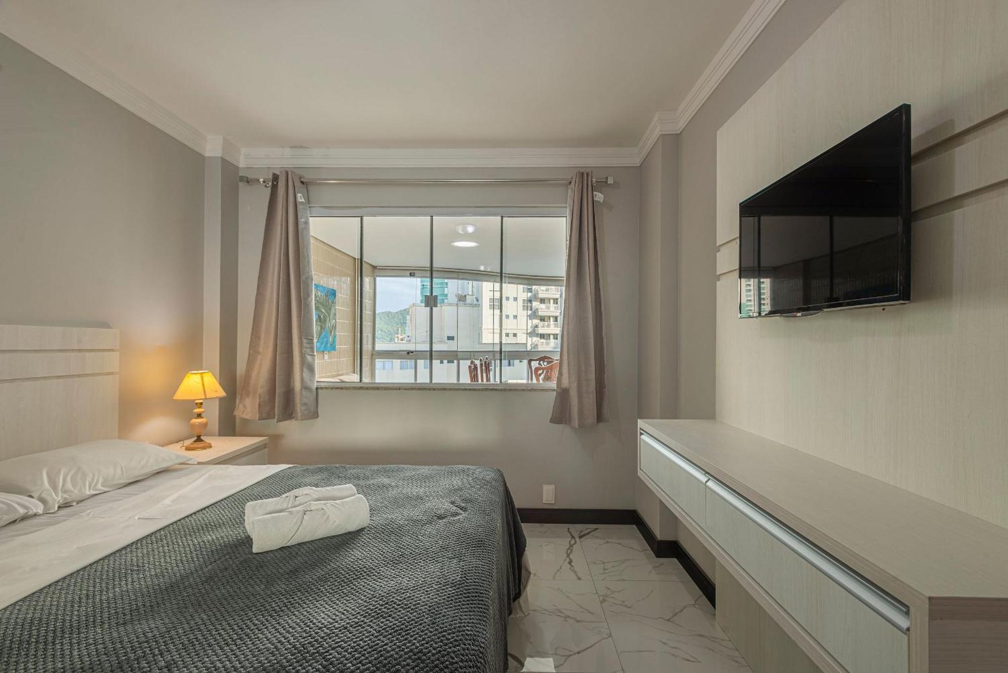 Casa de férias Itnc143- Frente Ao Mar! Amplo Ap Com 3 Quartos+3wc Balneario Camboriu